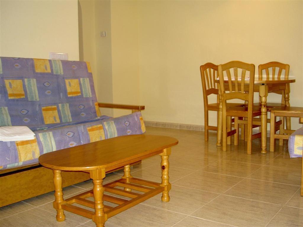 Apartamentos Turisticos Puerto Tomas Maestre La Manga del Mar Menor Eksteriør bilde
